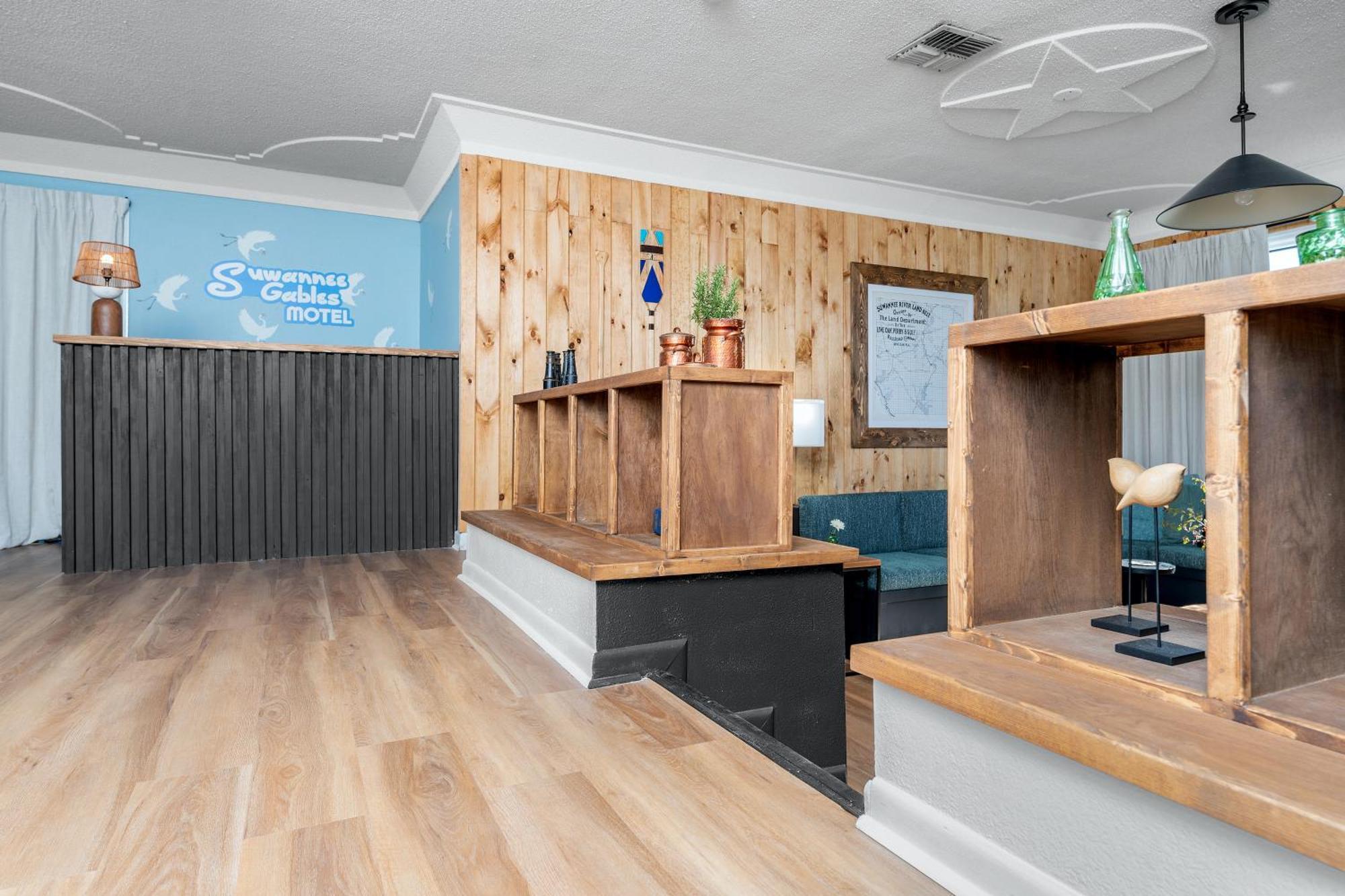 ホテル Suwannee Gables Old Town エクステリア 写真