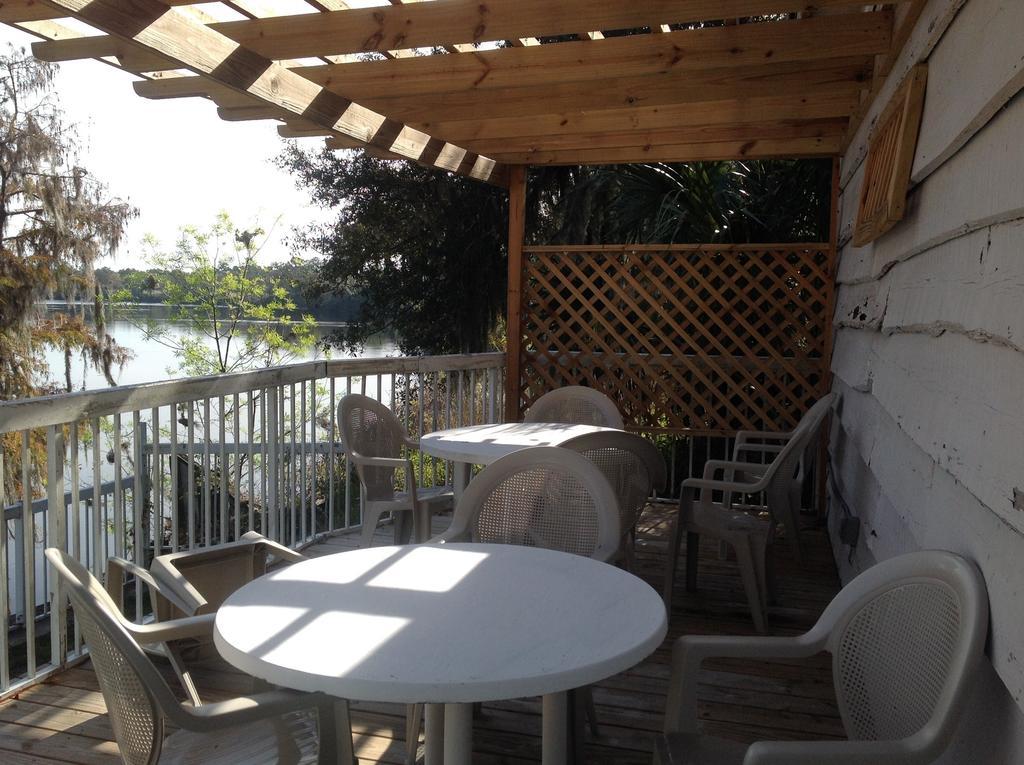 ホテル Suwannee Gables Old Town エクステリア 写真