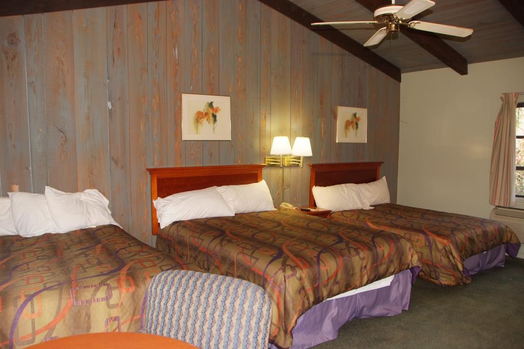 ホテル Suwannee Gables Old Town エクステリア 写真
